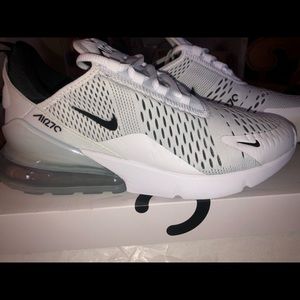 Nike air max’s 270